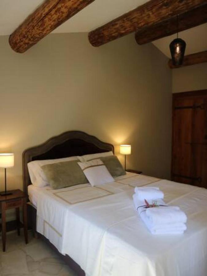 Mas Du Rollier Chambres D'Hotes エガリエール エクステリア 写真